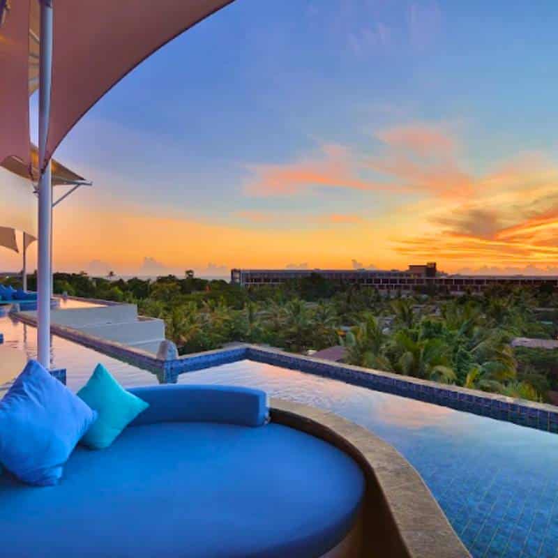 De Vins Sky Seminyak Rooftop pool and view Deluxe Seminyak & Ubud Feature
